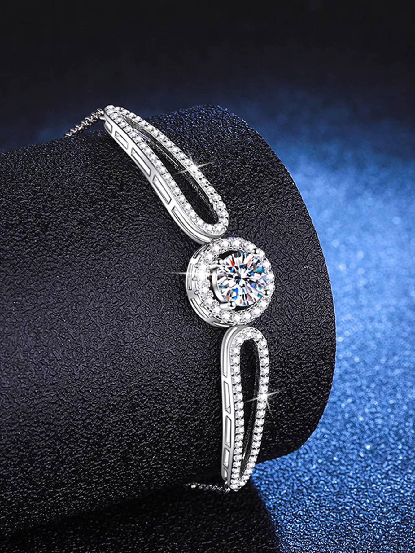 Claw Setting Gift Exquisite 1Moissanite Unique Round Moissanite 925 Sterling Silver Chain Bracelet Womens Jewelry