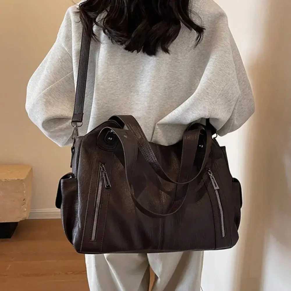 Soft Interior Compartment Shoulder Bags 2025 High Quality Contrasting Colors Bags for Women Fashion Zipper Pu Womens Handbags W250911