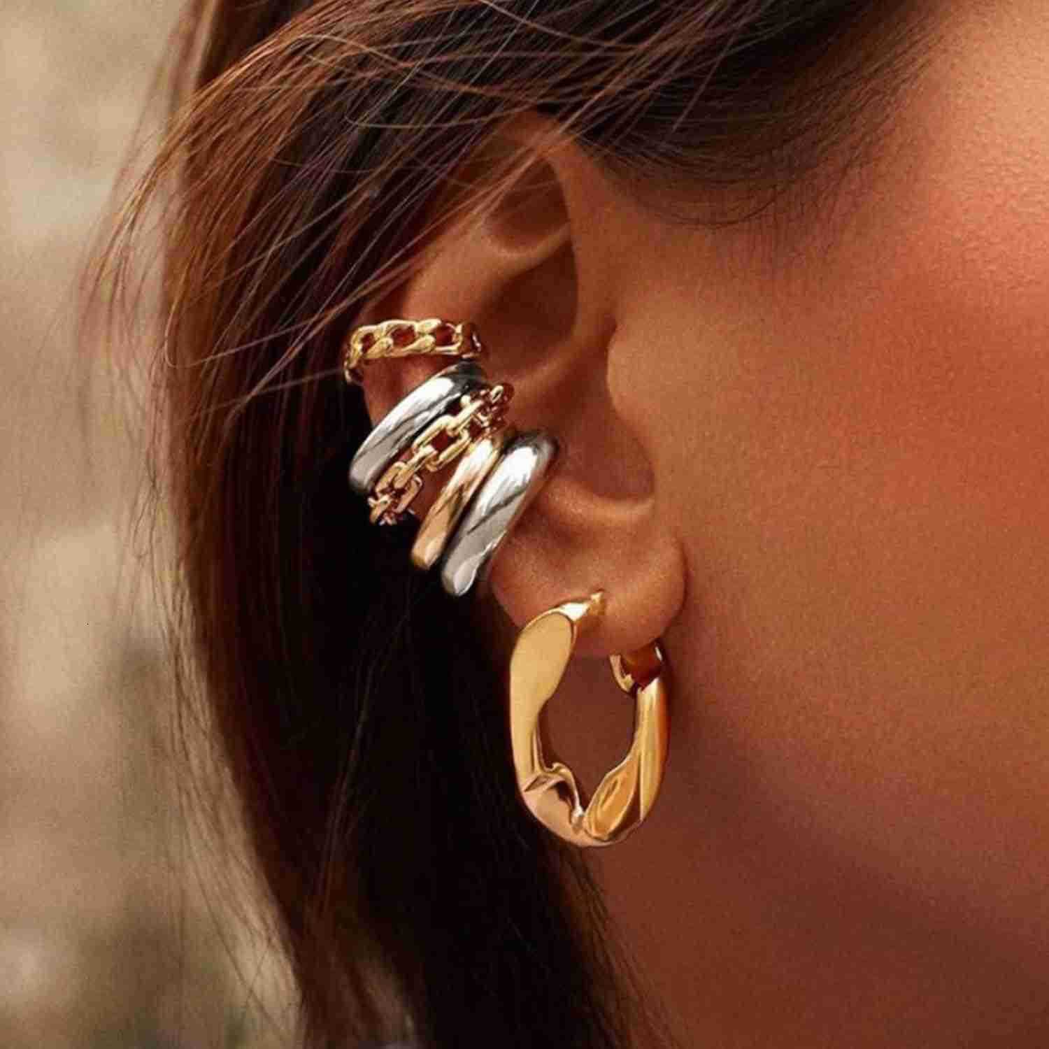 2 Pairs Ear Cuff Earrings for Women Chunky Gold Huggie Ear Cuff Silver Cartilage Cuff Earrings for Women Non Piercing Small Thick Round Fake Earring C