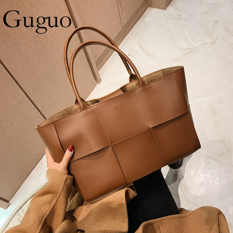 Guguo Free Shipping New Designer Bag Large Capacity Bag 2025 Fashion Woven Shoulder Bag Handheld Crossbody Bag Versatile Tote Bag