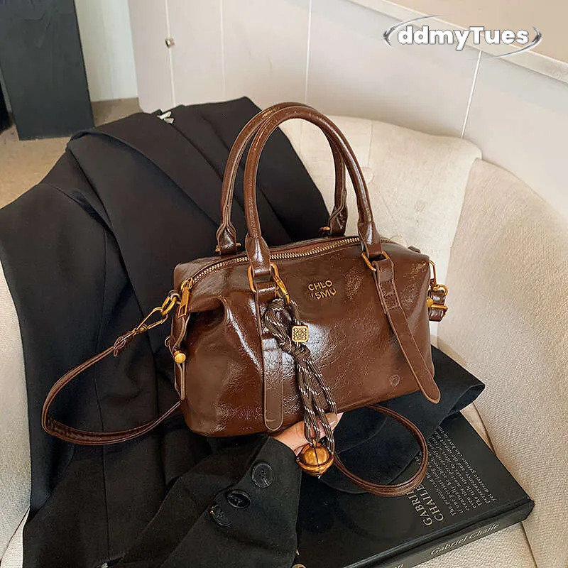 Korean Style Handbag for Women 2024 New Winter Single Shoulder Crossbody High-End Boston Pillow Bag TUES