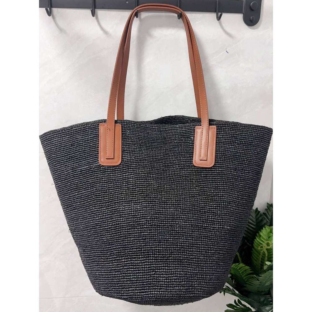Designer Bag Tote Bag Shoulder Bag French Style Large Capacity Commuter Woven Tote For Women New Summer Casual Vacation Beach Straw Bag