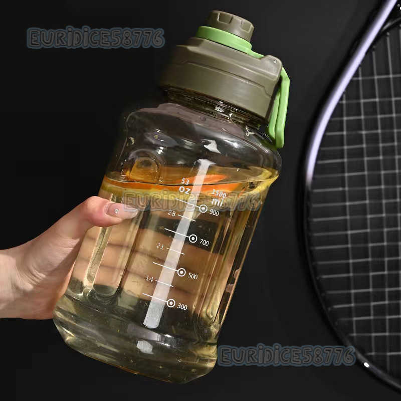 Large Capacity Water Bottle Celebrity Sports Fitness Portable Plastic Space Cup for Men and Women Students High Temperature Resistant Plastic Water H2