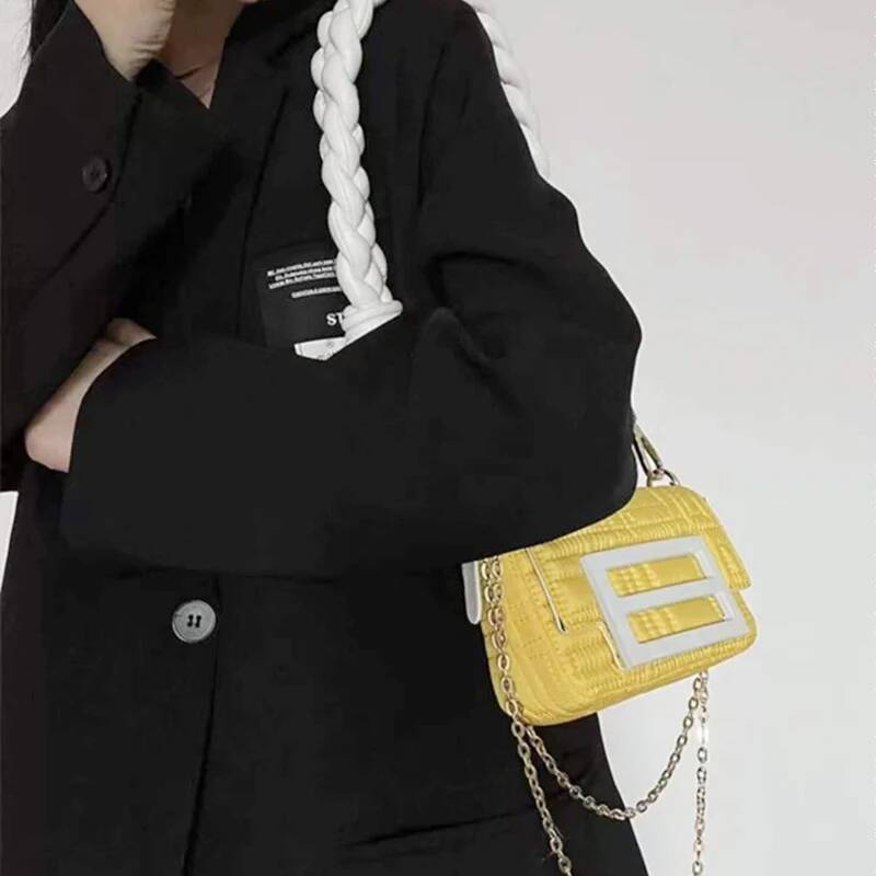 Mobile Phone Woven Strip Mini Bag Single Shoulder Messenger Small Flap crossbody Fashion Women Designer New high-quality