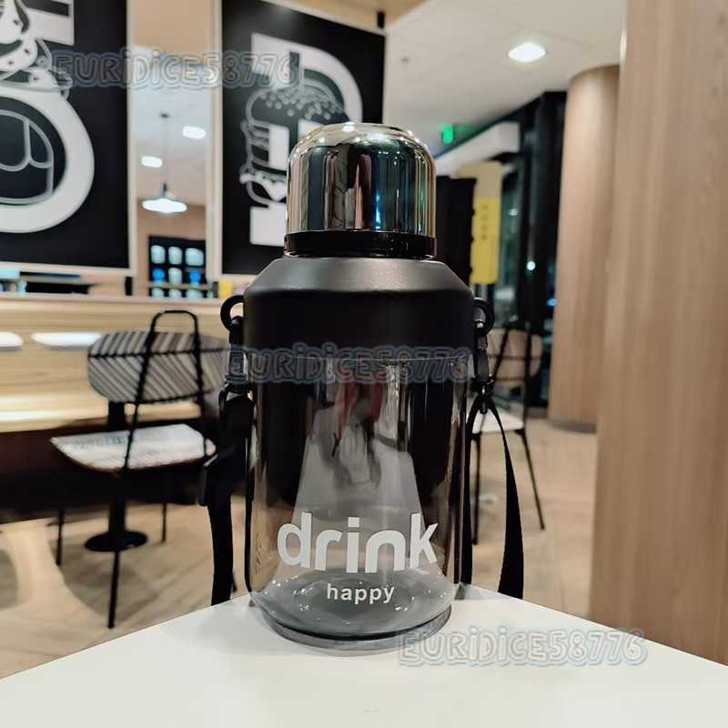 Summer New Water Bottle Large Capacity Plastic Sports Fitness Water Portable Strap Direct Drinking Water H250911