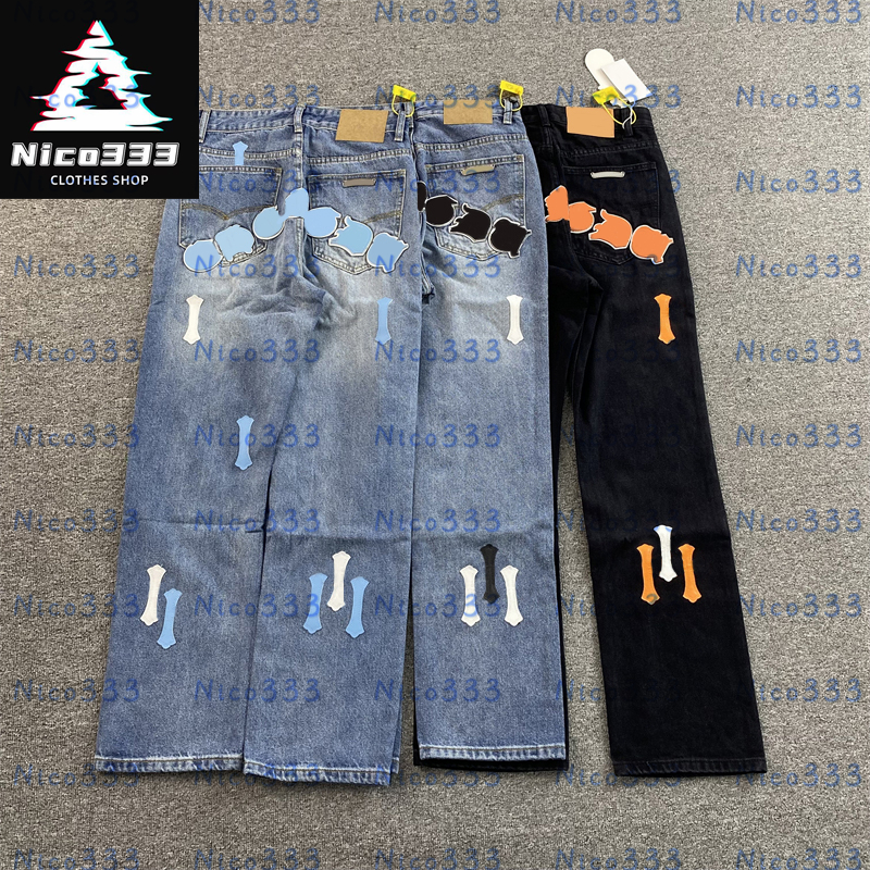 Sanskrit leather pattern letters embroidery splicing metal label loose loose hundred street men and women with the same jeans