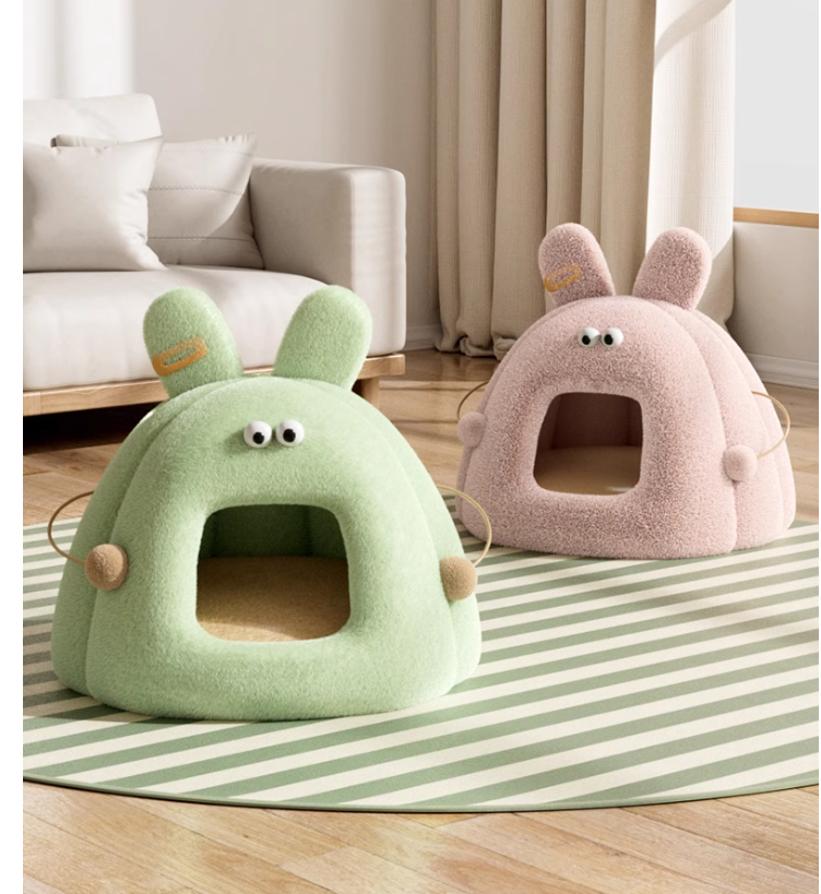 Winter-Ready Safe Haven Pet Den Perfect Size Dog Kennel for Petite Canines