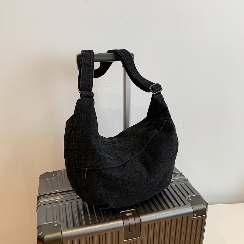 Women's fashionable shoulder bag with simple design, daily multifunctional durability, small square high-end elegance, classic bag, luxurious par