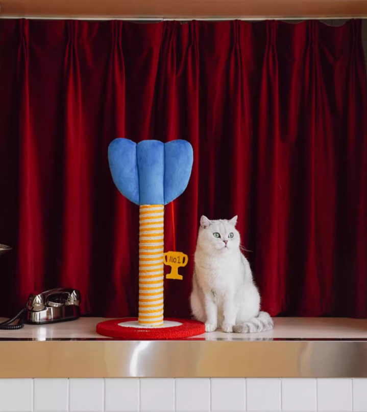 Self-Entertainment Feline Scratcher: Long-lasting, Flake-Free Pet Furniture