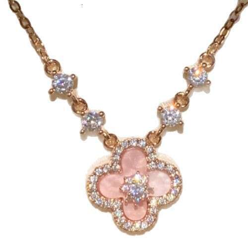 Light High-End Full Dia Pink Mother-of-Pearl Four-Leaf Clover Necklace Niche Design Exquisite Sweet Temperament Collarbone Chain
