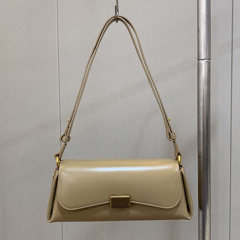 Luxury bag Niche Design Baguette Underarm High end New Trendy Red Crossbody Shoulder Genuine Leather Women s Bag