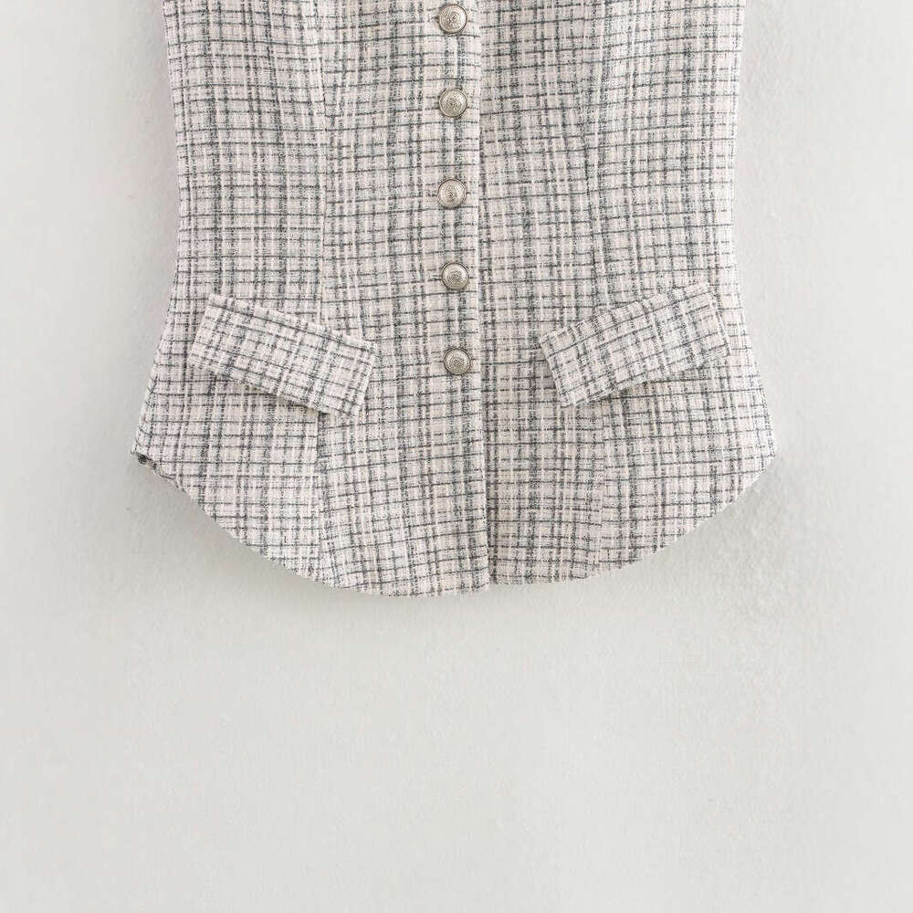 DHEssentials 2025 Fashion Small Chanel Style Halter Neck Vest Top X5021