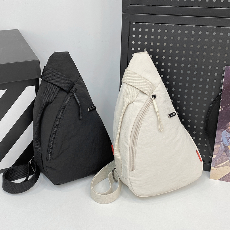 Designer Bag Chest Bag For Men And Women Fashionable And Free Shipping Simple Crossbody Bag For Mobile Phones Commuting Luxury Bag And Cycling Bag Cas