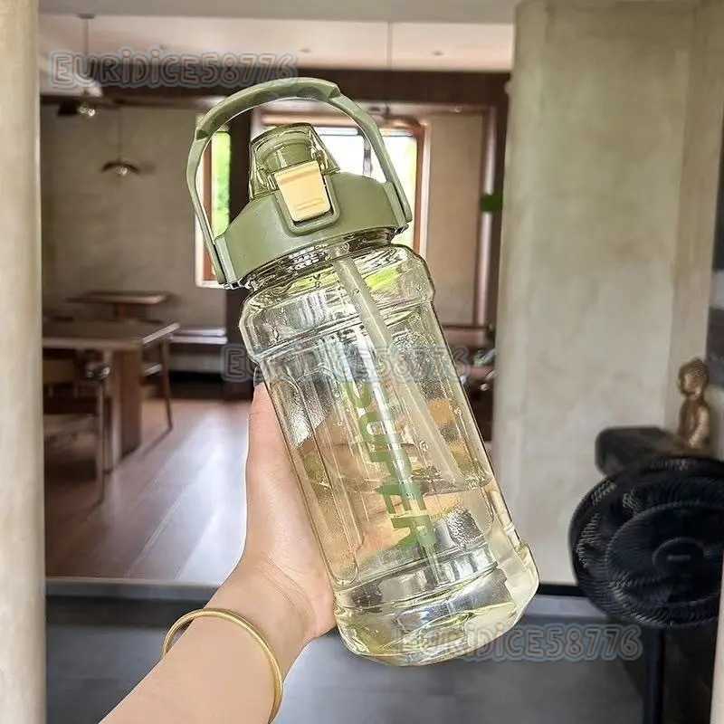 Large Capacity Water Bottle Sports Water Bottle Outdoor Straw Cup Summer Straw Outdoor Water Fitness Cup H250911