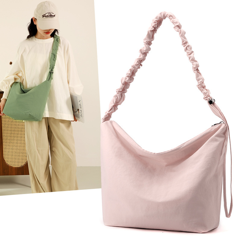 Luxury Bag Pleated Drawstring Shoulder Bag Solid Color Free Shipping Simple Commuter Crossbody Bag Japanese Style Casual Designer Bag Handheld Tote Ba