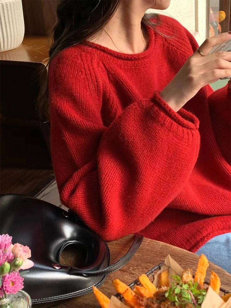 Women Loose and Lazy Wind Chic Sweater Knitted Pullovers Korean Style Soft Oneck Allmatch Autumn Winter Vintage Sweaters 250911