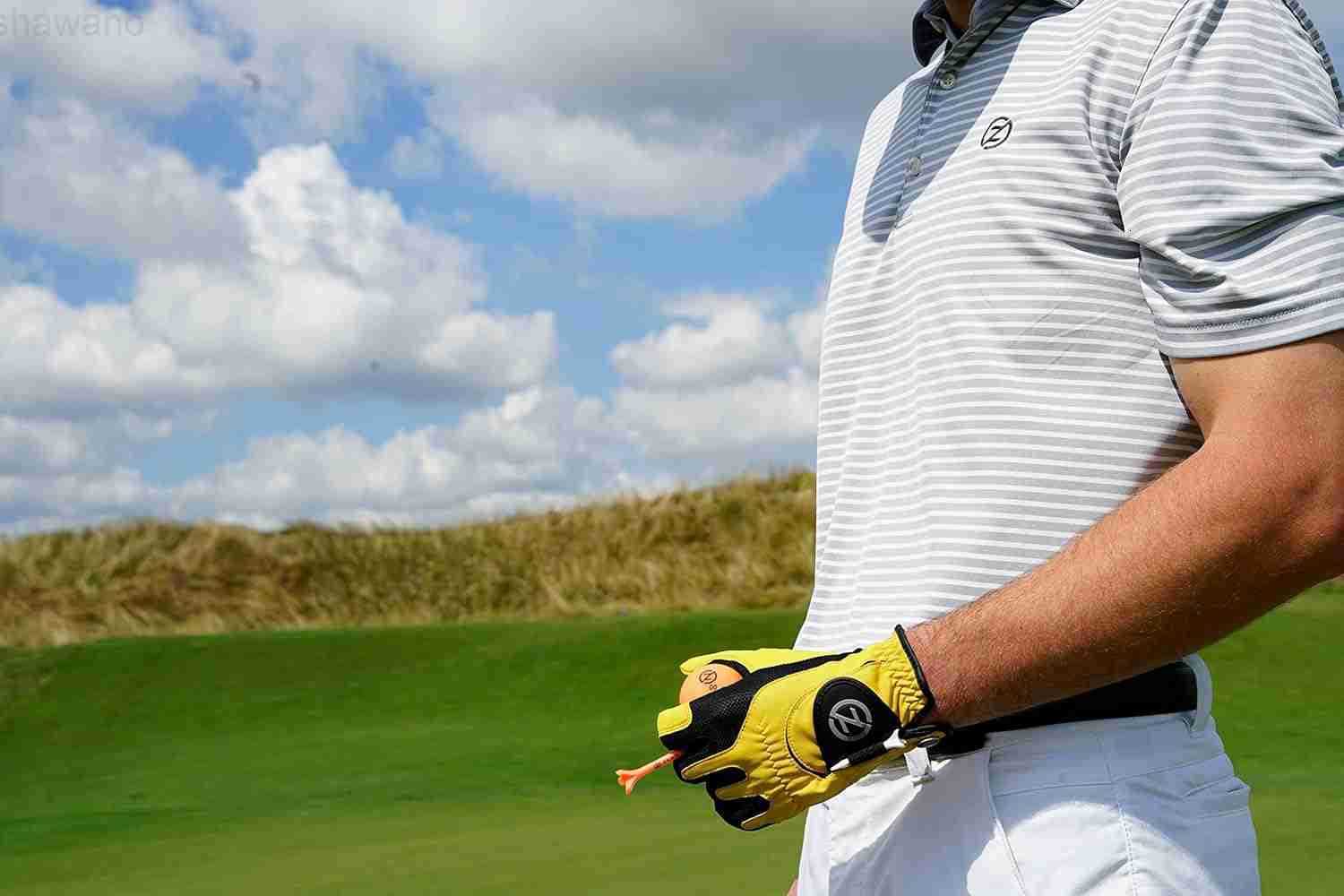 Friction Mens CompressionFit Synthetic Golf Glove Universal Fit One SizeW250911