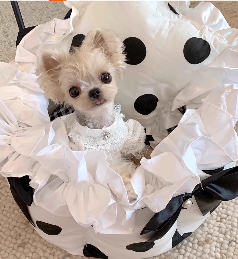 Breed-Specific Canine/Cattie Resting Platform with Detachable Fabric Pillow Ideal for Companion Animals