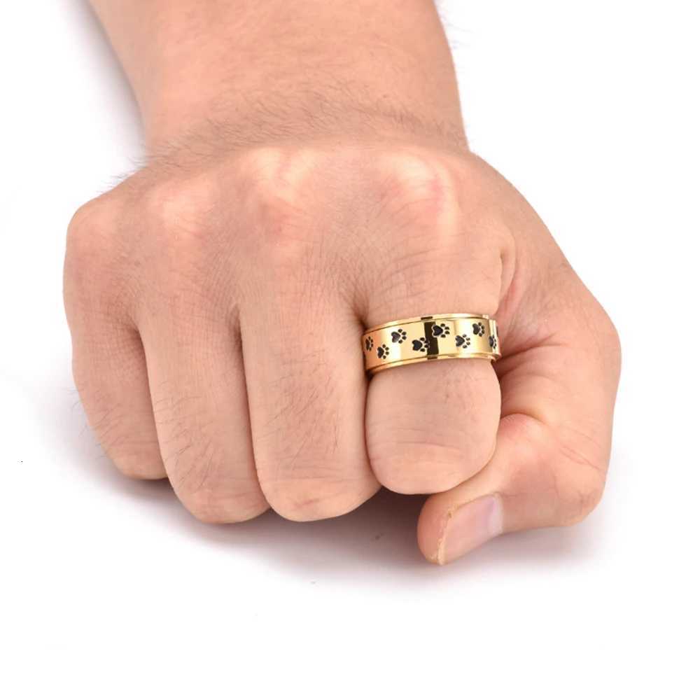 Titanium Steel Rotating Dog Paw Ring for Men Punk Gothic Adjustable 8MM Wide Band Unique Mechanical Jewelry Gift for Him W250911