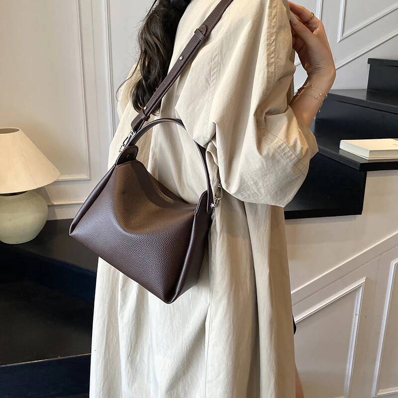 PU Leather Bucket Bag Women s Shoulder Bag Short Handle Handbag Solid Color Women s Crossbody Bag Fashionable And Versatile Commuting Designer Bag