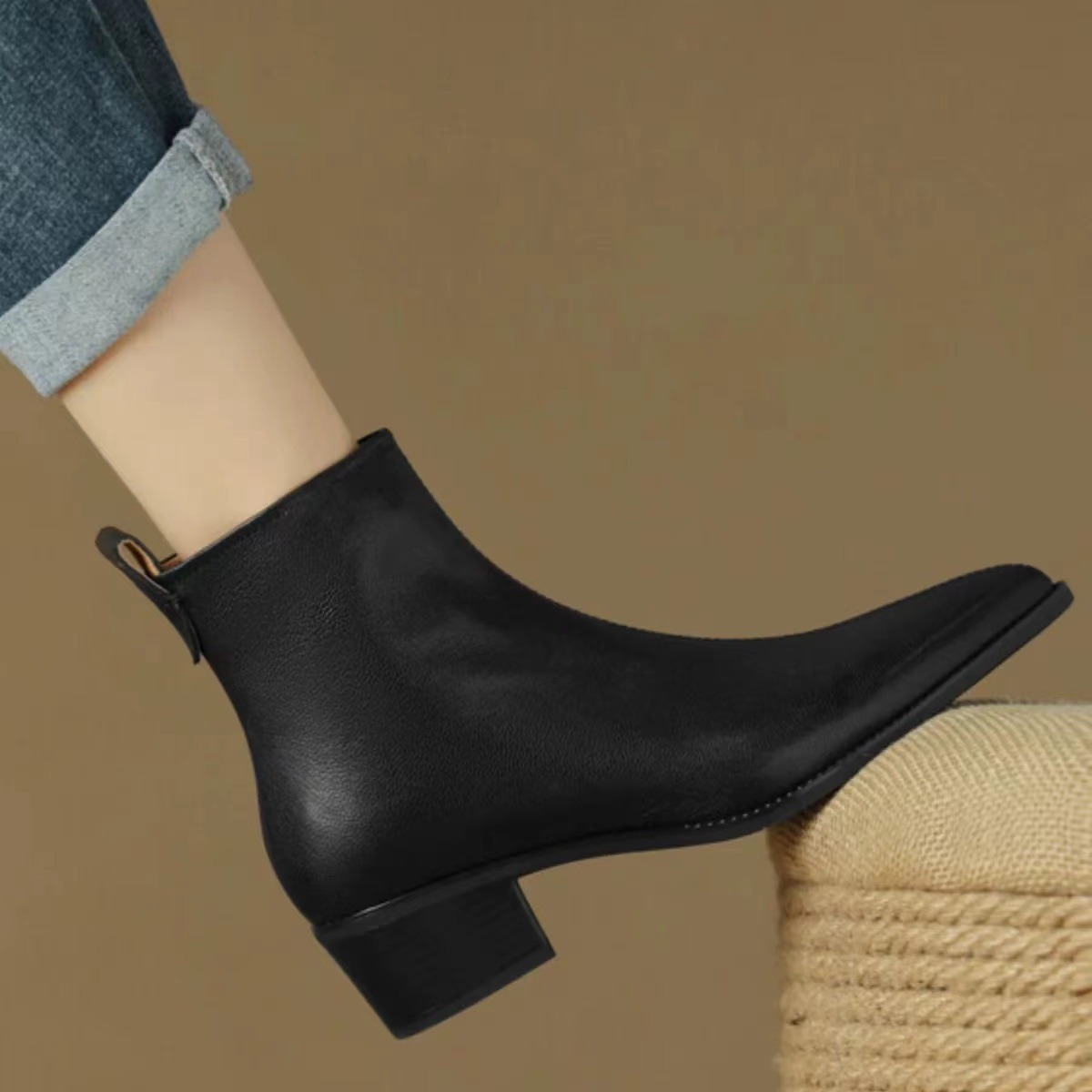 Autumn new designer shoes British retro pointed leather short boots thick heels autumn and winter wool lining warm boots for women