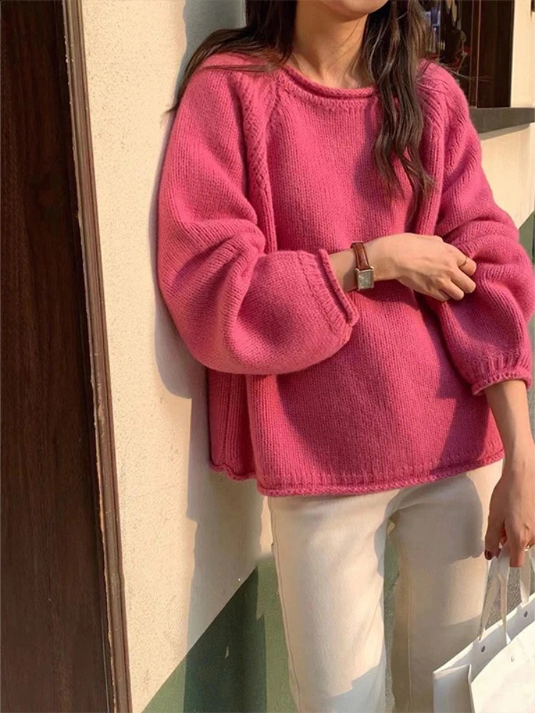 Women Loose and Lazy Wind Chic Sweater Knitted Pullovers Korean Style Soft Oneck Allmatch Autumn Winter Vintage Sweaters 250911
