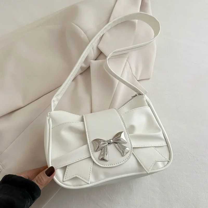 NEW Sweet bow decoration armpit bag for women 2025 summer texture popular bag new French handbag Z250911