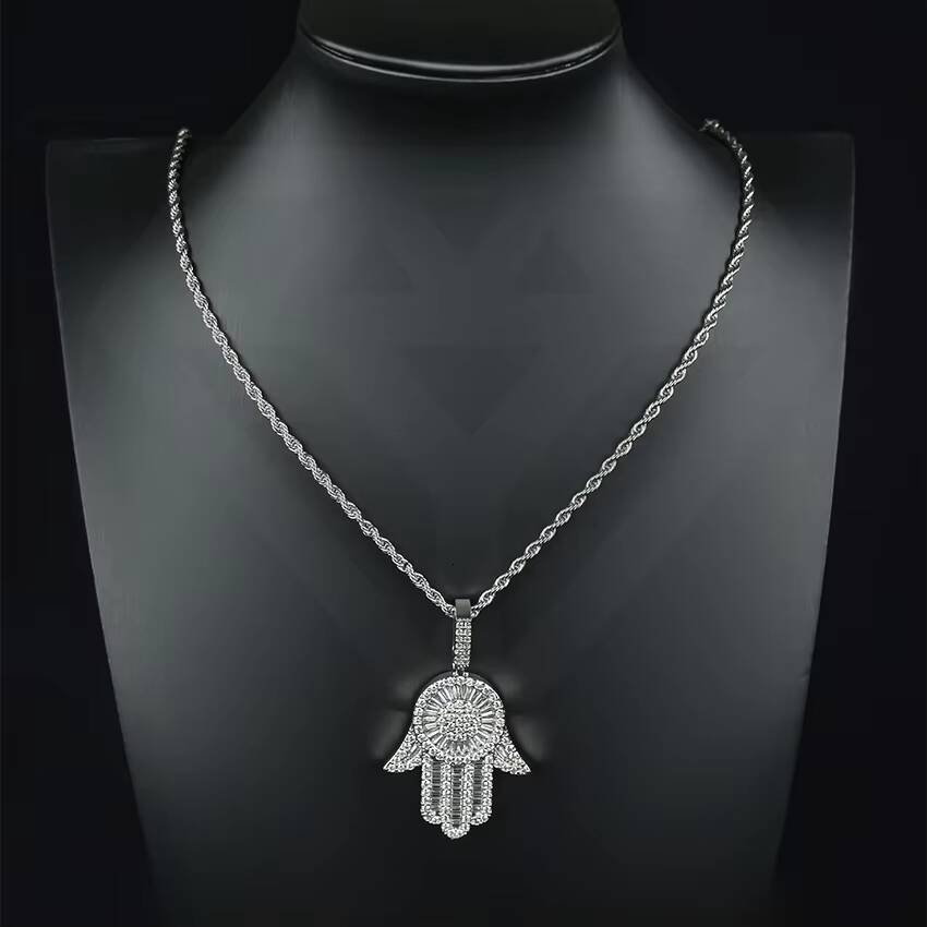 Wholesale Stylish Gold Plated Hamsa Hand Pendant Moissaniteia Brass Hand of Fatima for Hip Hop Fashion Gift Fashionable Mans Jewelry