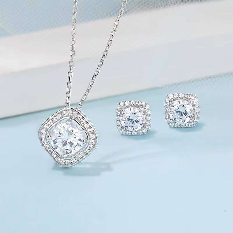 Wholesale Custom Jewelry Square Moissanite VVS Sterling Sier Fine Stud Earrings for Women