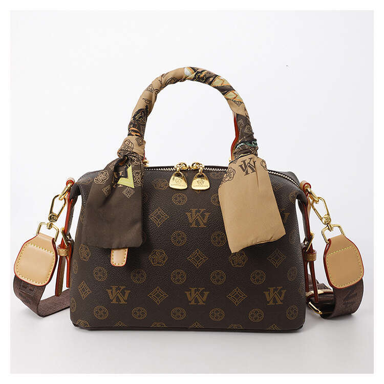 Designer Bags Elegant Brown Shoulder Bags for Women Fashion Handheld Small Square Bag With Scarf for Women 2025 New Pattern Printed Underarm Shoulder 