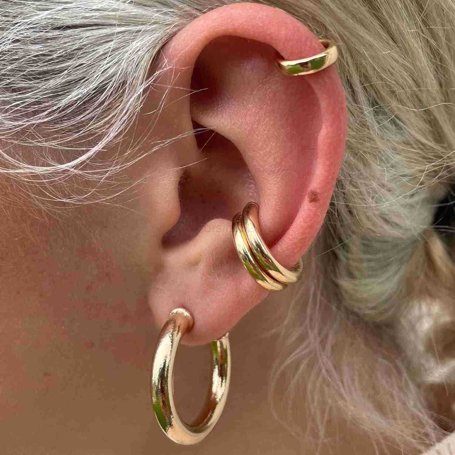 2 Pairs Ear Cuff Earrings for Women Chunky Gold Huggie Ear Cuff Silver Cartilage Cuff Earrings for Women Non Piercing Small Thick Round Fake Earring C
