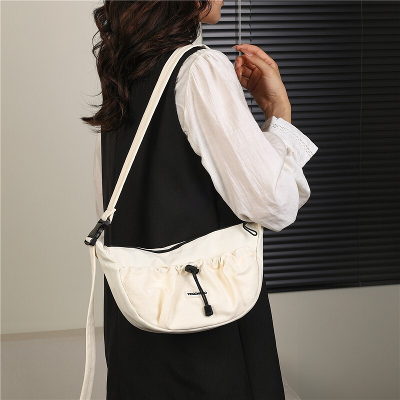 Fashion Pleated Commuter Luxury Bag Dumpling Bag Free Shipping Capacity Lightweight Simple Shoulder Bag Designer Bag Design Color Block Handheld Cross