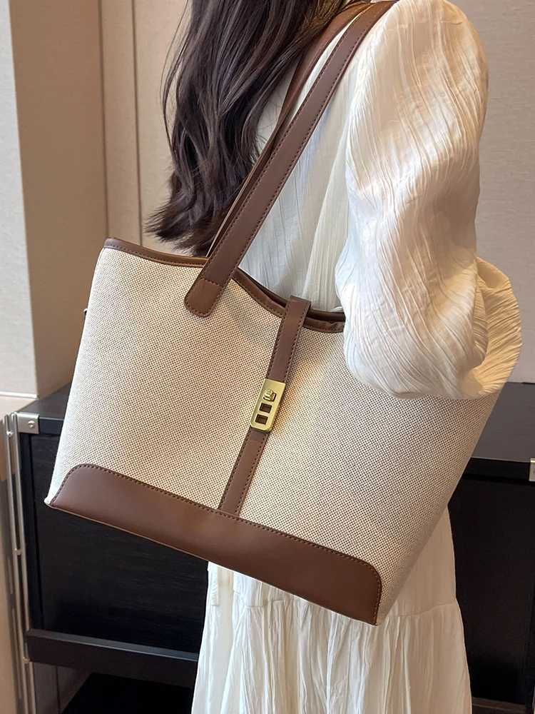 Trendy Large Capaci Canvas Tote Bag 2025 New Sle Commuter Bag Versatile Student Class Single oulder Tote Bag Z250911