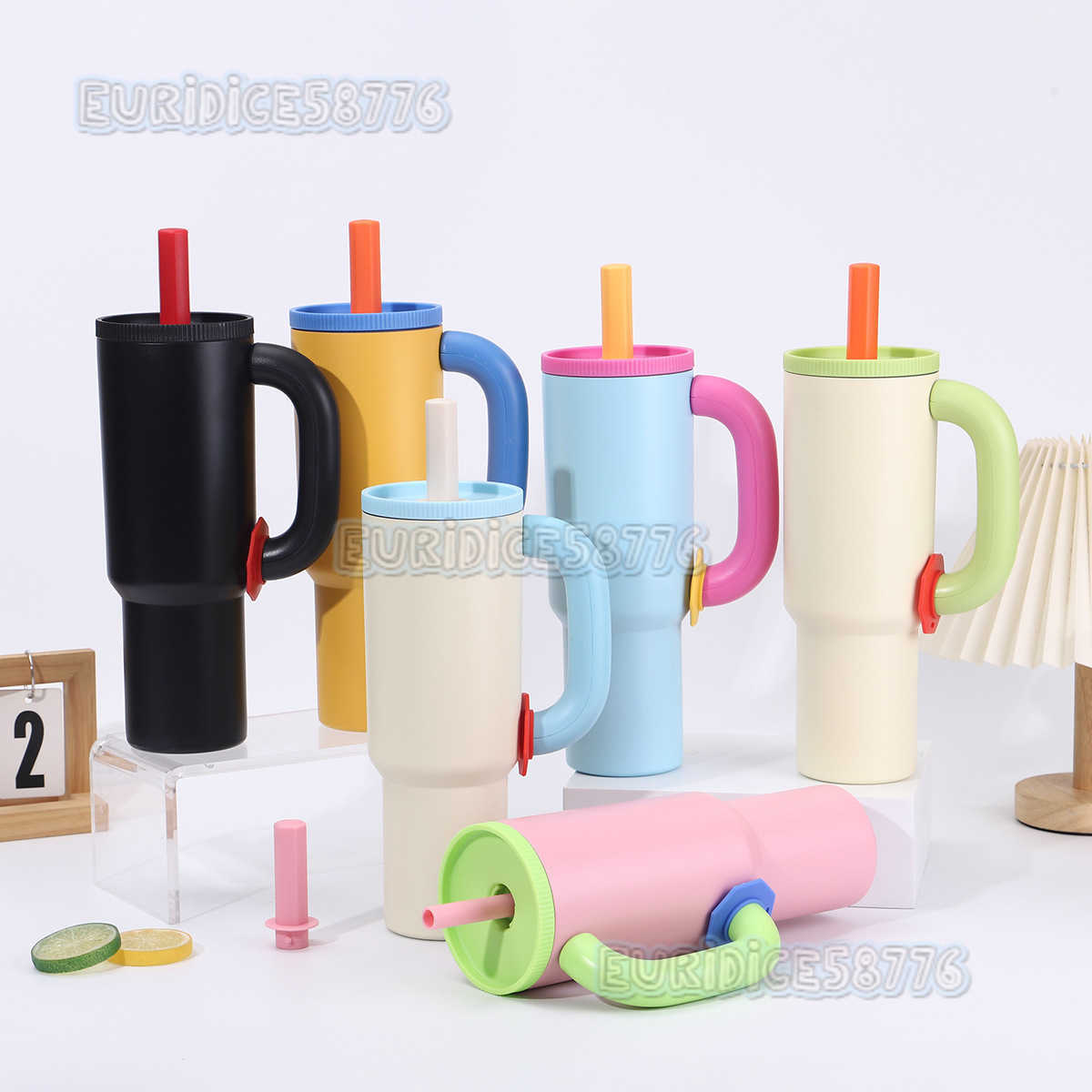 New Ice Cup 304 Stainless Steel Insulated Cup with Straw Outdoor Portable Handle Cup H250911