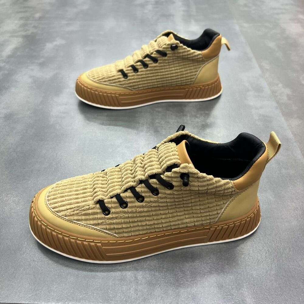 Suede Men's 2022 Spring and Autumn New Casual Shoes Korean Style Low-top Sneakers Comfortable Slip-on Trendy
