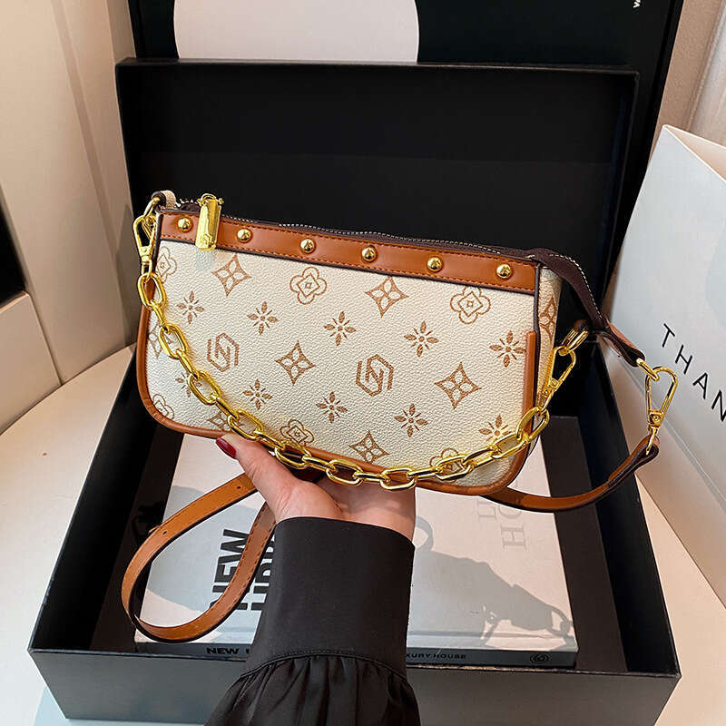 Designer Chain Bags Luxury Small Square Bags for Women 2025 New Style Versatile Casual Chain Shoulder Crossbody Bag for Women