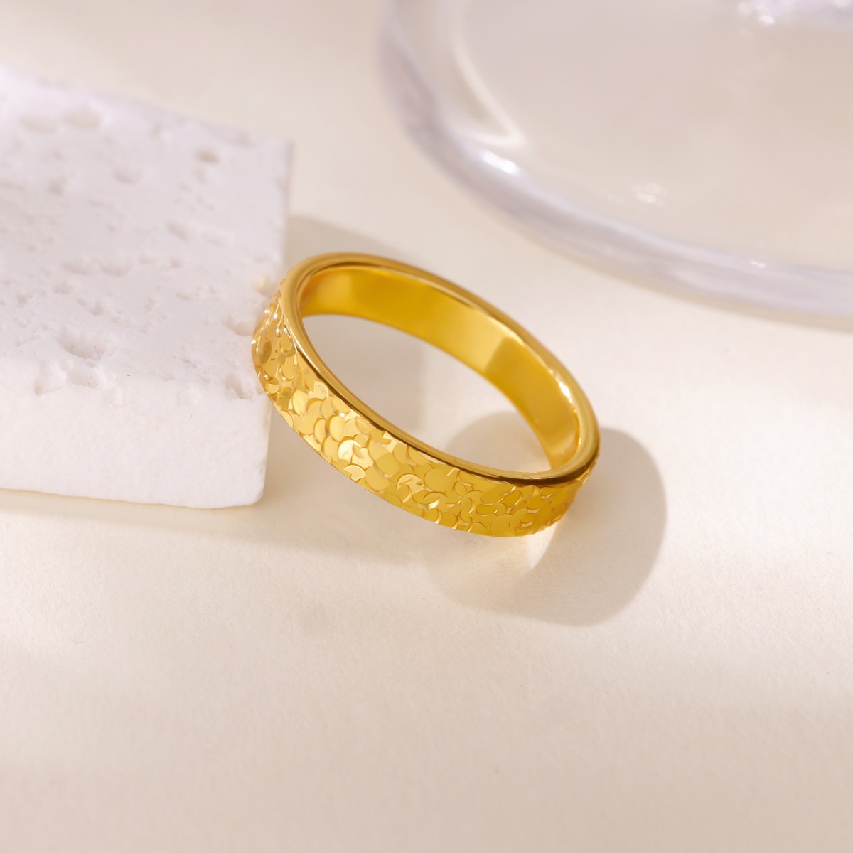 Best-Selling "Crushed Ice" Ring-Full-Inlaid Zircon Ultra-Shiny 18K Gold Non-Fading Ring, Wide-Band Finger Ring & Couple Rings for Women