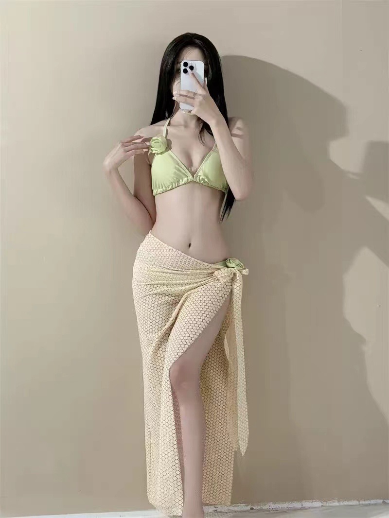 High-End Thai Ginger Yellow Floral Two-Piece Bikini Sexy Slimming Island Vacation Niche Three-Piece Swimsuit