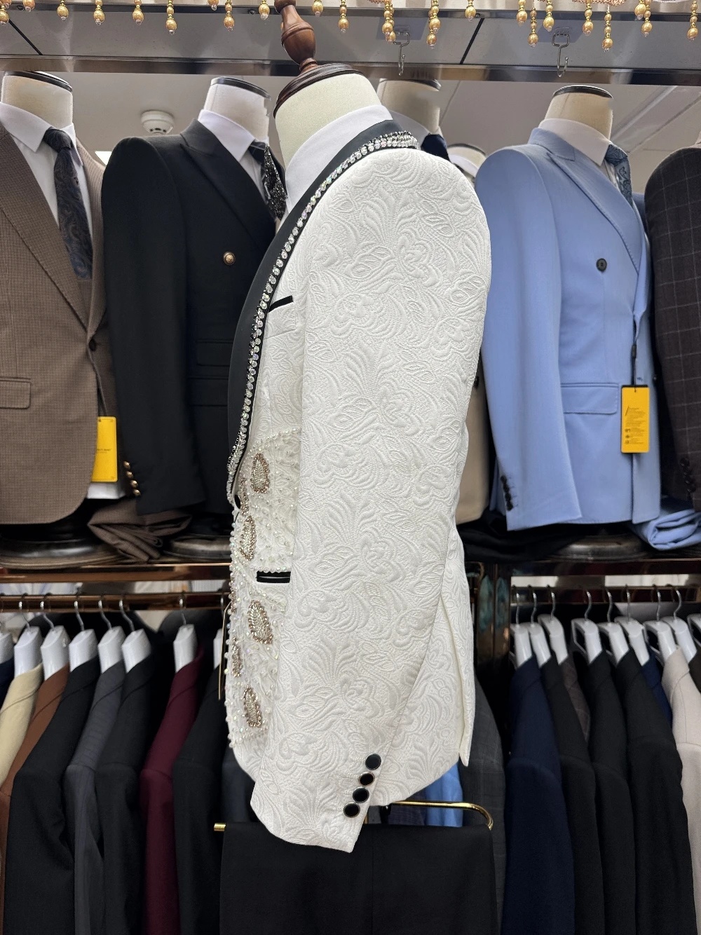 Handsome Men's Suit Shawl Lapel Tailor-Made 2 Pieces Set Pearls Jacquard Jacket One Button Blazer Rhinestone Customized Coat Black Pants Plus Siz