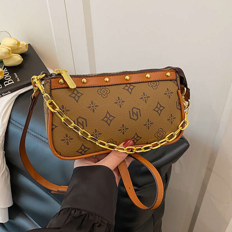 Designer Chain Bags Luxury Small Square Bags for Women 2025 New Style Versatile Casual Chain Shoulder Crossbody Bag for Women
