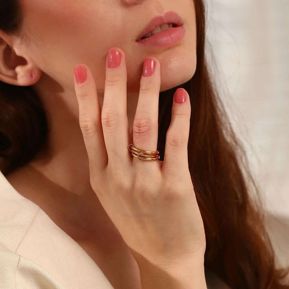 Fashion Gold Plated Cubic Zirconia Rings Elegant Stackable Set for Women