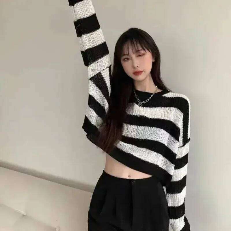ZMZBCH Korean Style Autumn Striped Cropped Sweater Women Vintage Oversize Knit Jumper Female Long Sleeve O-Neck Pullovers Tops