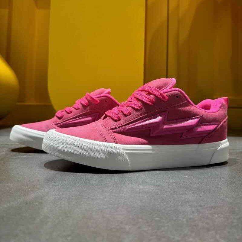 2025 Spring and Autumn New Revenge Storm Lightning Fashion Versatile Vintage Dirty Sneakers Men's Bread Board Shoes