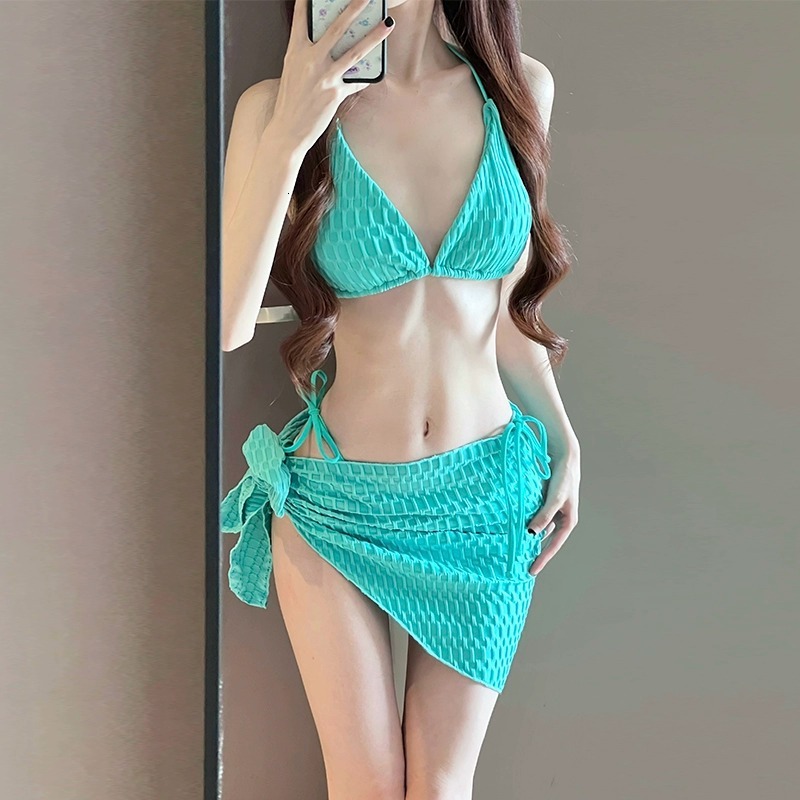 2025 New Bikini for Women Three-Piece Set High-End Sexy Small Chest Gathered Beach Vacation Swimsuit
