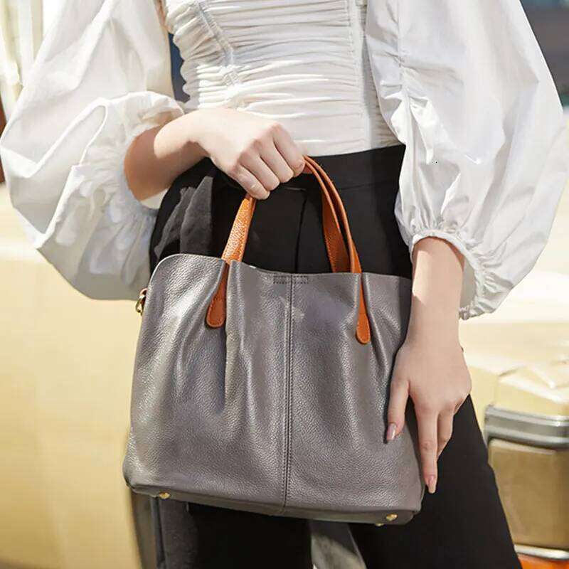 Women's 100% Genuine Leather Designer Shoulder Bag Soft Cowhide Handbags Large Capacity Crossbody Bags for Women