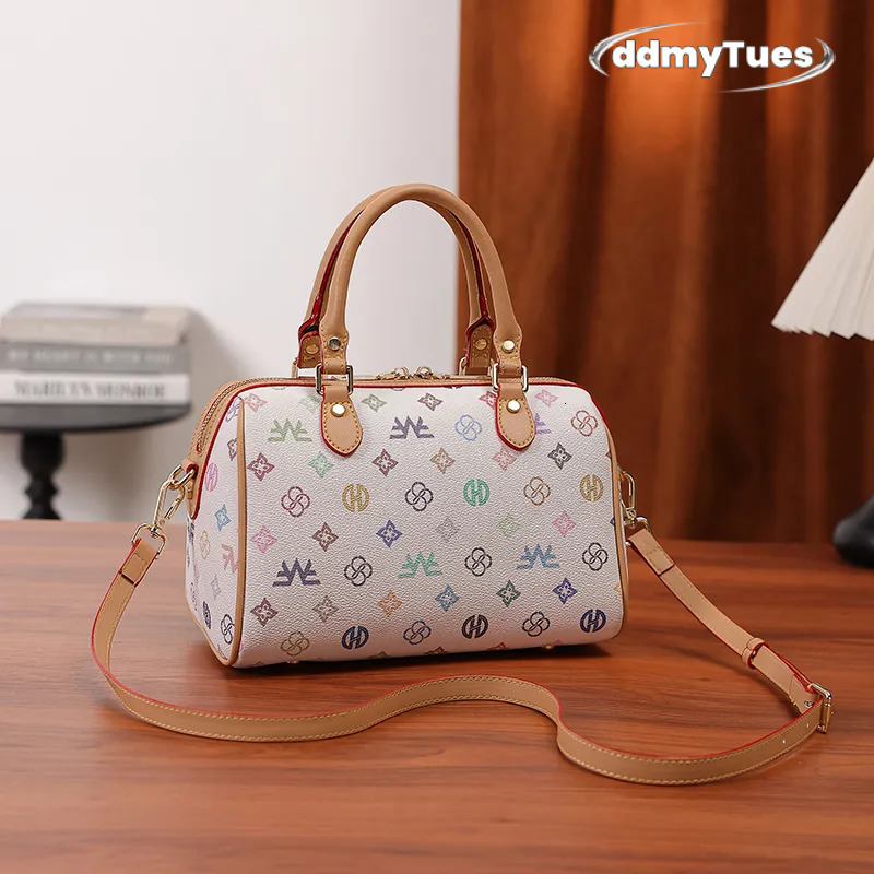 F designer free shipping Light high-quality fashionable simple shoulder bags new outdoor versatile womens crossbody bag TUES