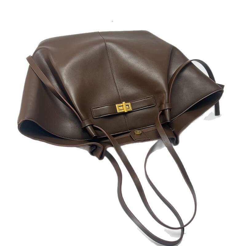 Lightweight Large Capacity New Bat-Shaped High Street Handbag Trendy Single Shoulder Crossbody Bag for Women