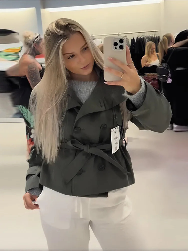 Autumn Womens Belt Cropped Trench Coat Stand Collar Double Breasted Long Sleeve Khaki Jacket Fashion Lady Commute Outwear 250911