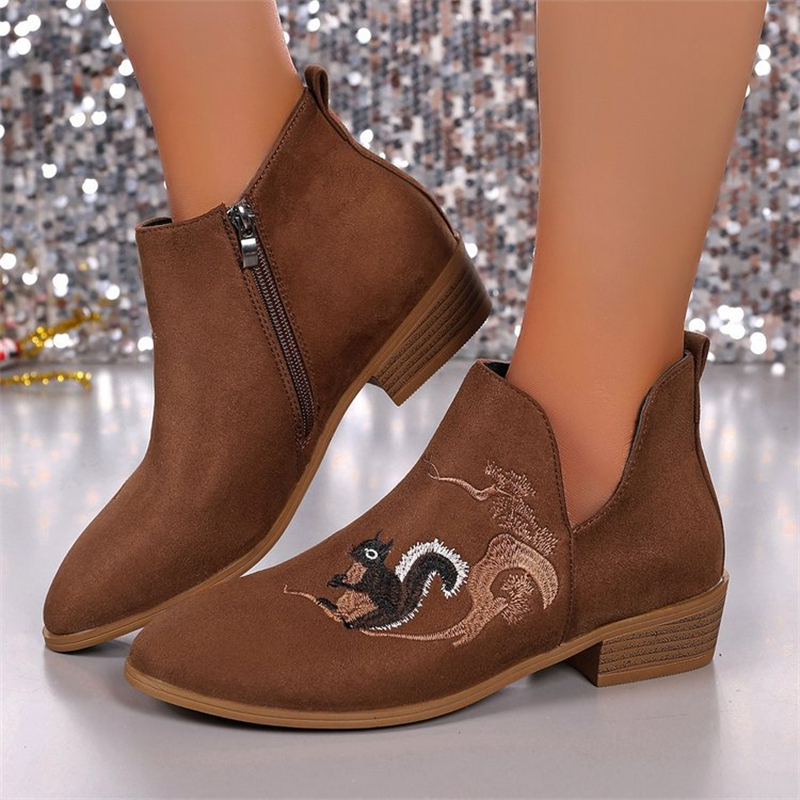 free shipping designer shoes Autumn New Large Embroidered Martin Boots Women's Coarse Heel Side Zipper Short Boots size 36-43 black red brown