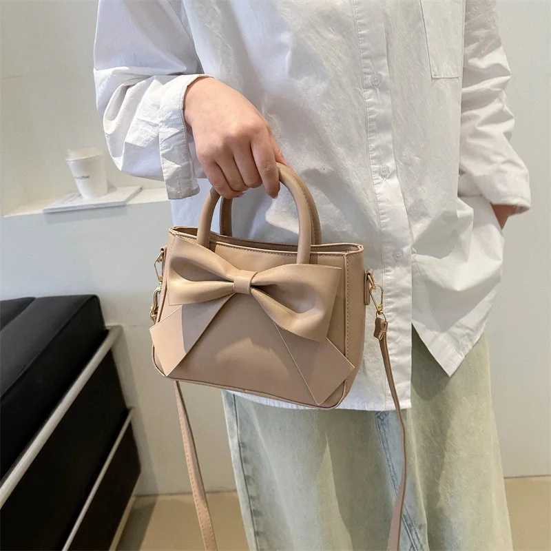 Fashionable single shoulder small square bag with bow design handheld crossbody bag handbag Z250911